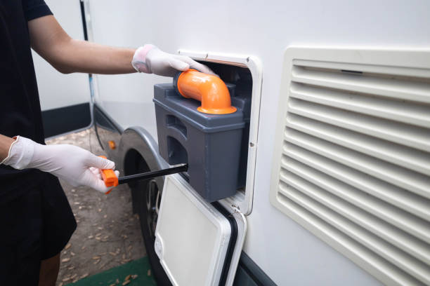 Best Portable restroom trailer rental  in Lake Kerr, FL